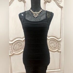 NWOT XXI FITTED DRESS (CHRISTMAS